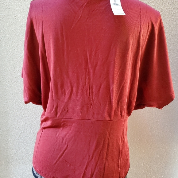 WHBM top NWT - Picture 2 of 8